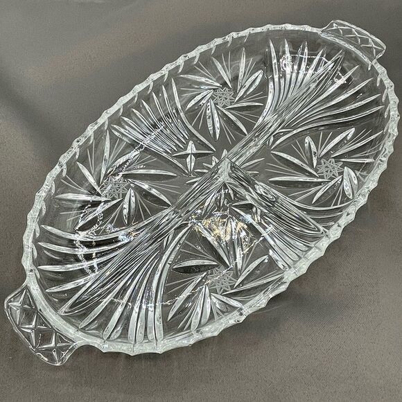 Crystal Pinwheel Star Etched Divided Relish Dish & Silver Tone Serving Utensils - Picture 9 of 16